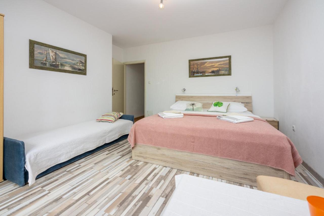 Pavica Apartment Dramalj Exterior photo
